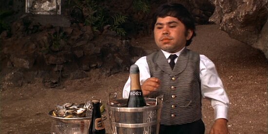 The Man with the Golden Gun nick nack The Man with the Golden Gun Nick Nack