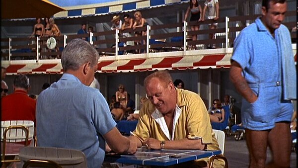 Goldfinger, towel swimming suit, Sean Connery Goldfinger, towel swimming suit, Sean Connery