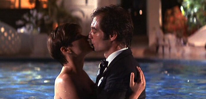 License to Kill, Timothy Dalton, swimming pool License to Kill, Timothy Dalton, swimming pool